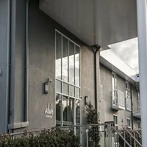 ****  Abode Narrabundah Hotel Canberra Australia