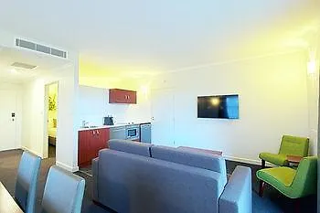 Abode Narrabundah Hotel Canberra 4*,  Australia
