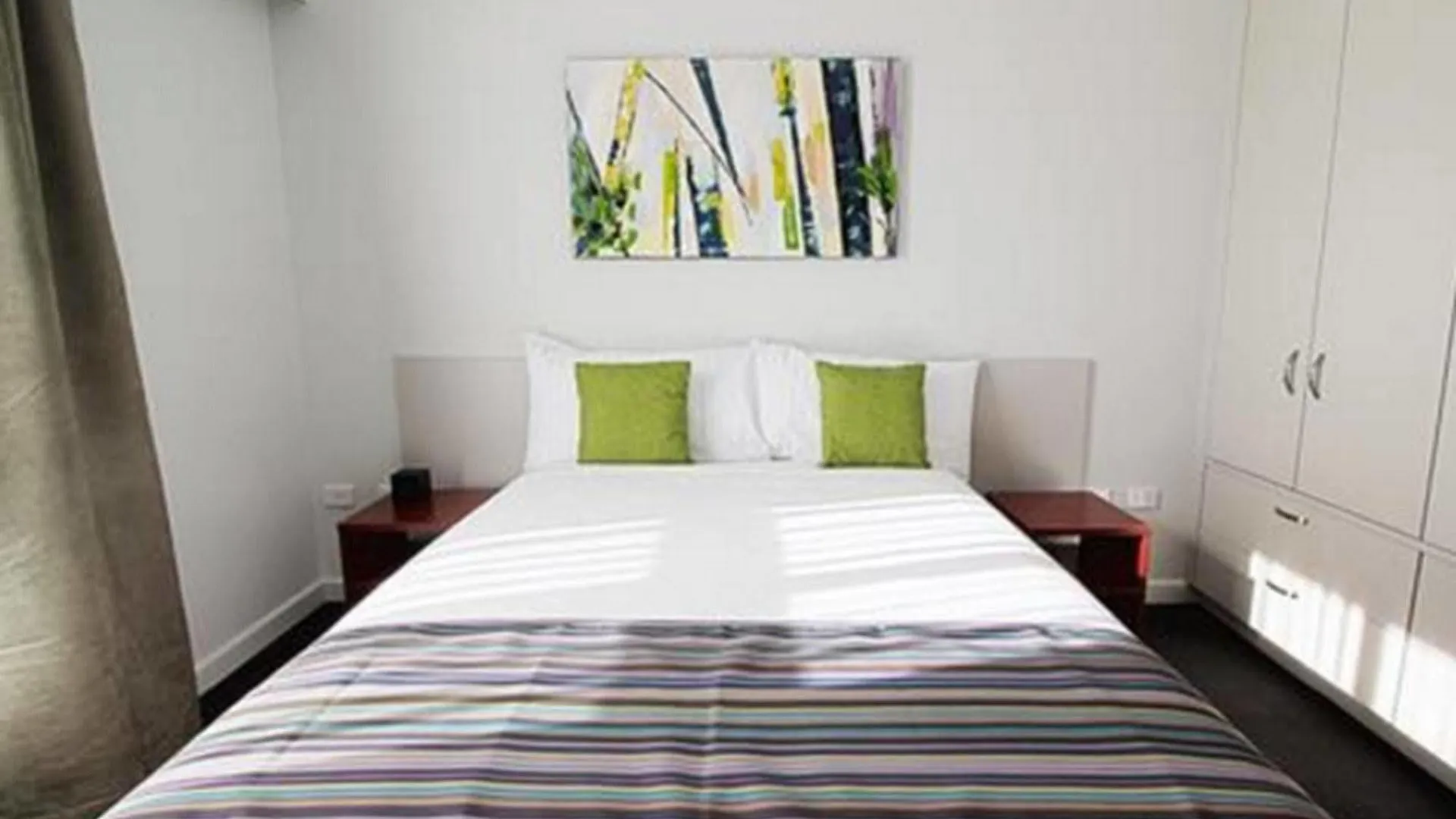 Abode Narrabundah Hotel Canberra