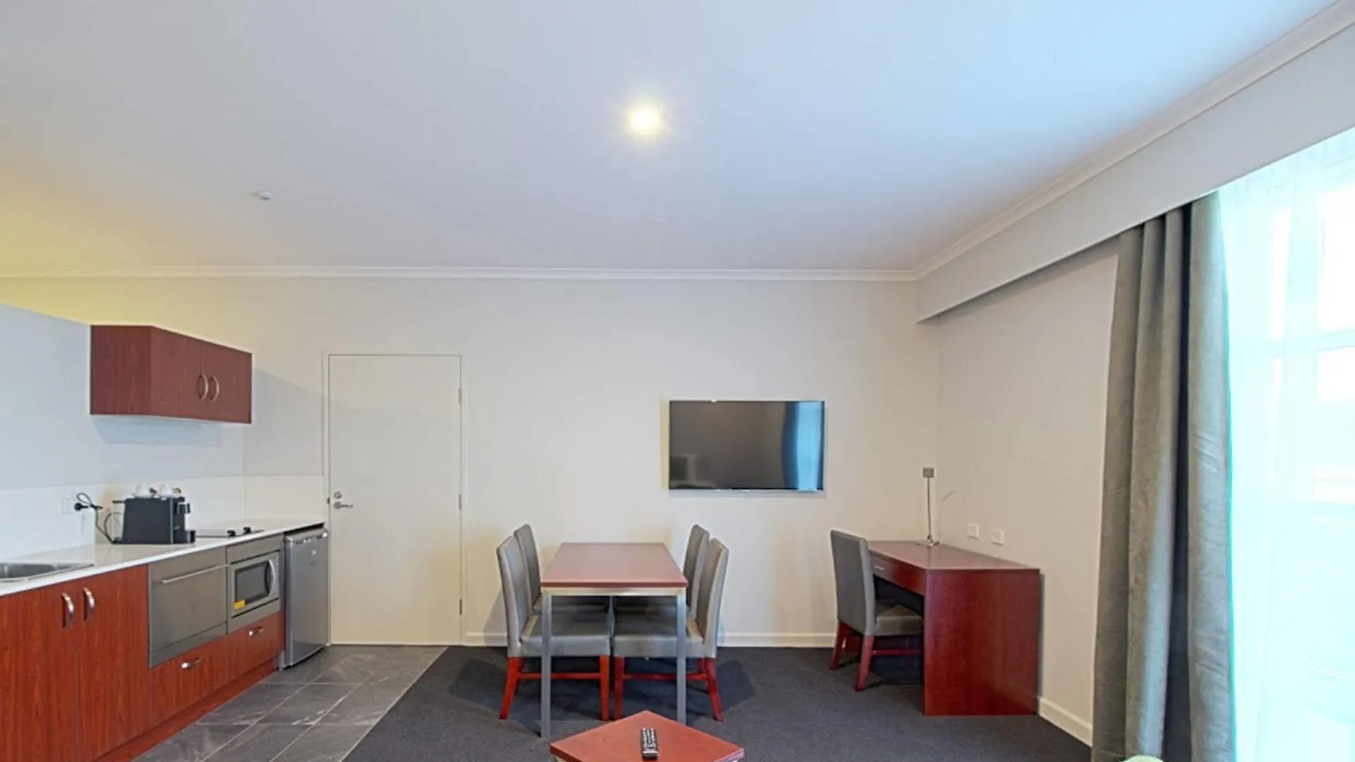 ****  Abode Narrabundah Hotel Canberra Australia