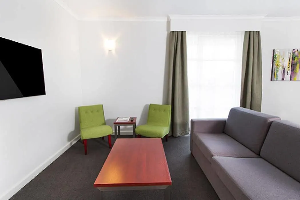 Abode Narrabundah Hotel Canberra